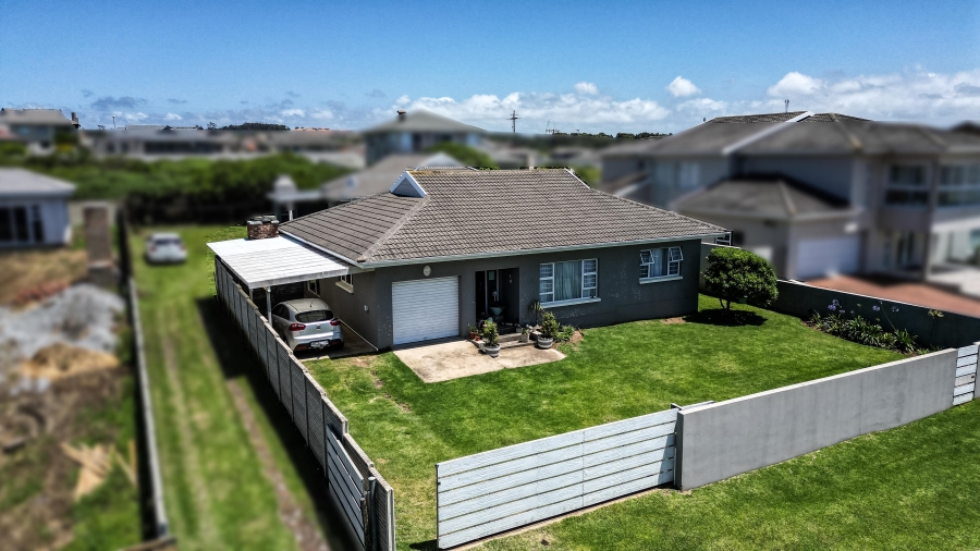 3 Bedroom Property for Sale in Kidds Beach Eastern Cape